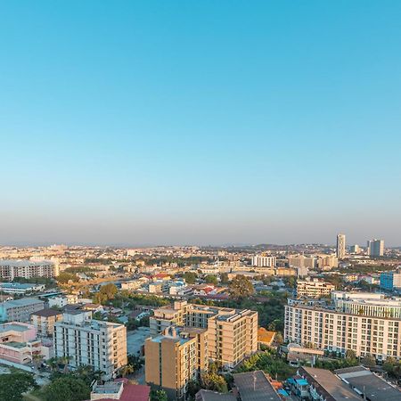 City Garden Tower By Pattaya Holiday Buitenkant foto