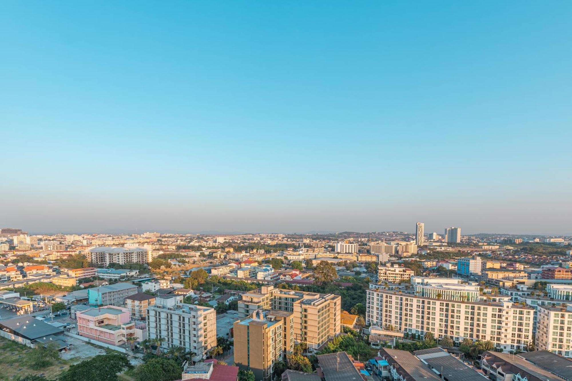 City Garden Tower By Pattaya Holiday Buitenkant foto