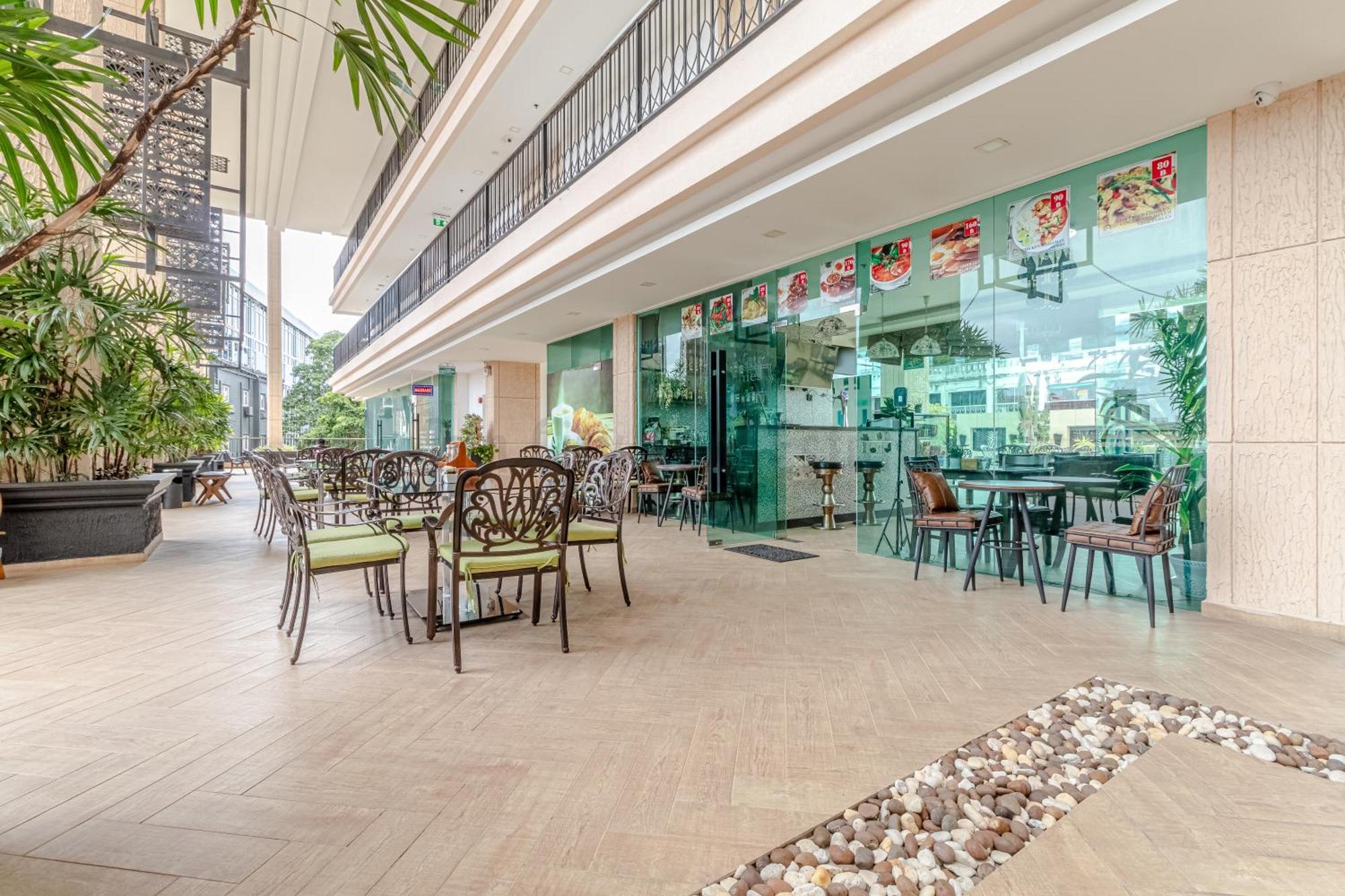 City Garden Tower By Pattaya Holiday Buitenkant foto