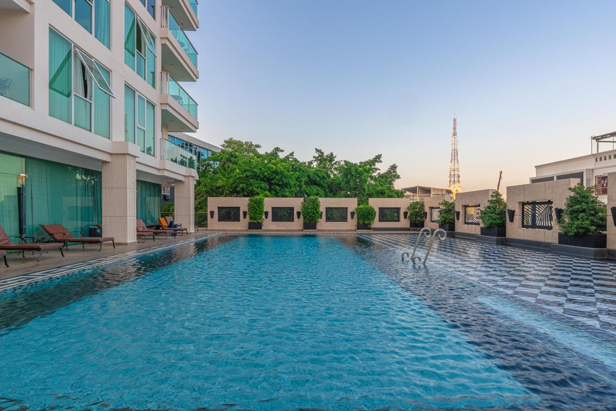 City Garden Tower By Pattaya Holiday Buitenkant foto